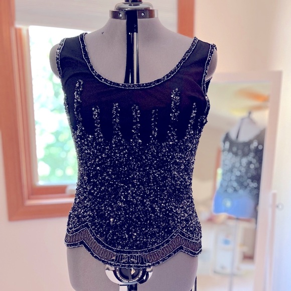 Beaded shell perfect for evening wear - Picture 1 of 1